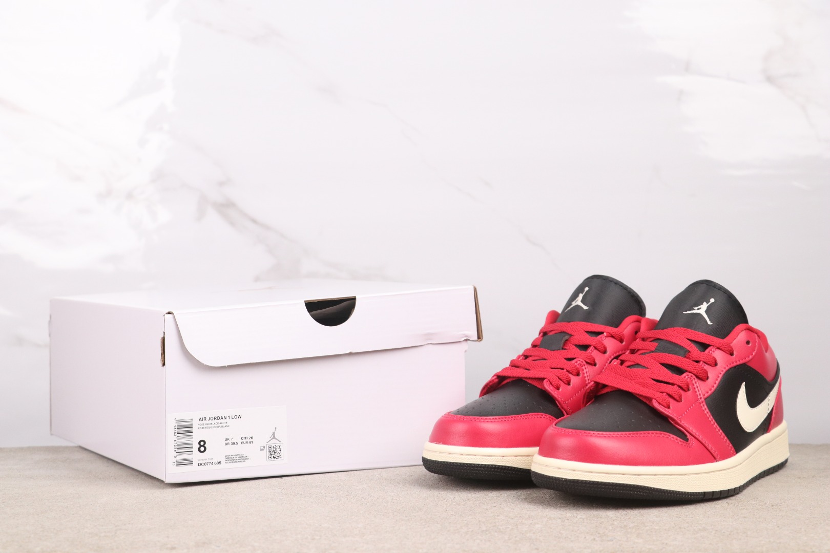 20251115/Nike_251115-1